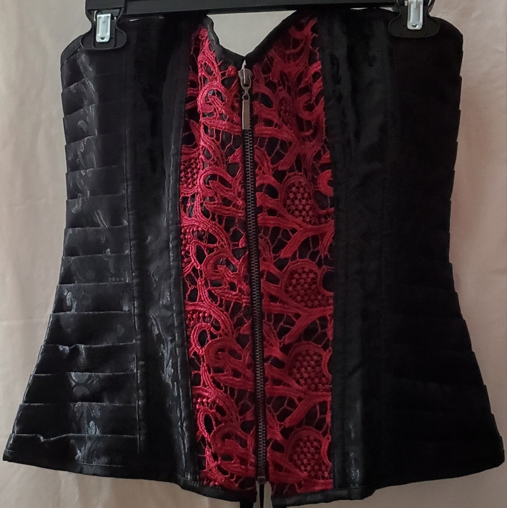 Spirit Halloween NWT Corset, XL, Red and Black